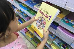Vì sao Hà Nội, TPHCM không dùng SGK của GS Hồ Ngọc Đại