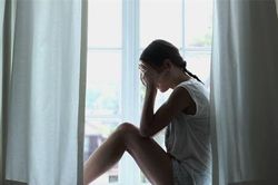 Đi đánh ghen cùng bạn thân nhưng khi thấy cảnh này trong khách sạn, tôi lại bàng hoàng đến bủn rủn cả tay chân