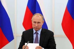 Tổng thống Nga Putin: Phát triển vũ khí hạt nhân sẽ thiết lập cân bằng chiến lược toàn cầu