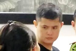 Bác sĩ nghi hiếp dâm đồng nghiệp từng cầm dao rượt đuổi người nhà bệnh nhân