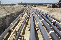 Giá xăng dầu hôm nay 26/9: Sức ép giảm giá tăng