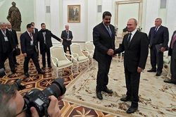 Món quà Tổng thống Venezuela dành tặng người đồng cấp Putin