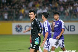 Hà Nội FC đăng ký Minh Long, Bùi Tiến Dũng chưa chắc bắt chính trận lượt về