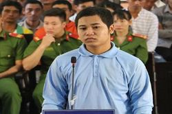Tuyên án thanh niên dùng kéo đâm chết bạn nhậu