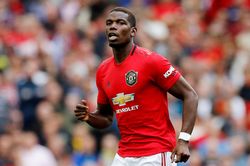 Pogba đòi tăng lương gấp đôi để ở lại MU