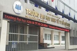 Sinh viên ĐH Kinh tế TP.HCM phải đóng bù học phí hàng chục triệu đồng