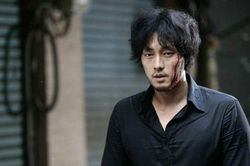 So Ji Sub trở lại màn ảnh lớn với phim ly kỳ bí ẩn đầy hứa hẹn