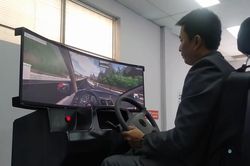Cabin tập lái điện tử gần 500 triệu/cái: Có thiết thực hay...?