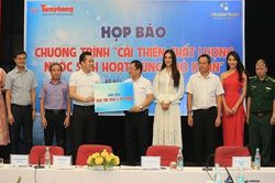 2 tỷ đồng trao tặng người dân vùng khó cải thiện chất lượng nước sinh hoạt