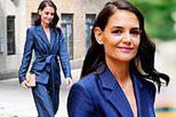 Katie Holmes gây ngỡ ngàng, như một fashionista trên phố