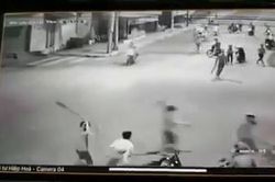 Hàng chục thanh niên dùng dao tấn công dân phòng
