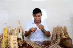Khởi nghiệp bằng mô hình sản xuất quai treo mây, ống hút trúc