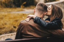 Chuyện chiều thứ 6: Chuyện tình khó tin
