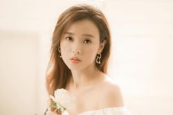 Midu - hot girl độc thân yêu đời, nhan sắc hack tuổi dù chạm ngưỡng 30
