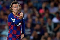 Vì sao Barca chỉ bị phạt 300 euro ở vụ chuyển nhượng Antoine Griezmann?