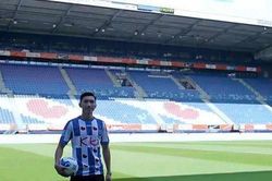 Fan Việt chấp nhận việc Văn Hậu chưa thể đá chính cho Heerenveen tối nay