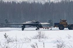 UACV S-70 Okhotnik lần đầu tiên diễn tập phối hợp tác chiến cùng máy bay Su-57