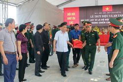 Truy điệu và an táng hài cốt liệt sĩ