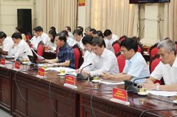 Sau gần một tháng thực hiện việc giảm thiểu chất thải nhựa tại Hà Nội: Tạo nếp sống mới nơi công sở