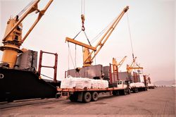 Cán cân thương mại hàng hóa tháng 9 ước thặng dư 500 triệu USD