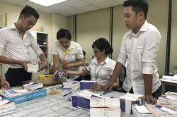 Bưu điện Việt Nam chuyển phát hơn 18.000 vé trận Việt Nam - Malaysia