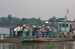 Hình ảnh bến phà Bính Hải Phòng 2 ngày cuối cùng trước khi sẽ trở thành ký ức của chúng ta!