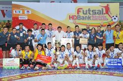 Futsal Việt Nam gặp khó ngay tại sân nhà