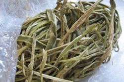 Rau tiến vua đắt ngang tôm hùm, bà nội trợ Việt không ngại 'vung tay' sắm