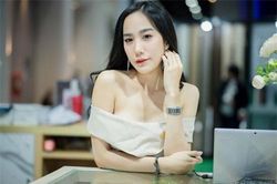 'Đứng hình' trước body của nữ ca sĩ thần tượng Thái Lan