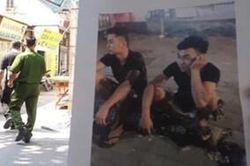 Công an dán tờ rơi truy tìm toàn quốc hai đối tượng nghi sát hại nam sinh 18 tuổi chạy Grab ở bãi đất hoang