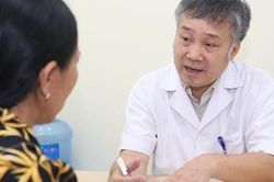 Đau tức vùng hạ sườn phải, sốt kèm rét run cần đi khám ngay, vì đó là nguy cơ bệnh lý về mật