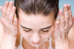 Những mẹo vặt giúp đôi mắt của bạn luôn khỏe dù tiếp xúc với máy tính thường xuyên