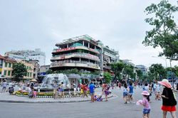 Hà Nội sẽ thí điểm cấm hoàn toàn phương tiện ở tuyến phố nào thuộc không gian đi bộ Hoàn Kiếm?