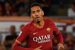 Smalling lập thống kê tốt hiếm thấy trong màu áo AS Roma