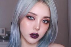 Chuyên gia make up nổi tiếng nhất Hàn Quốc dạy cách đánh son đen