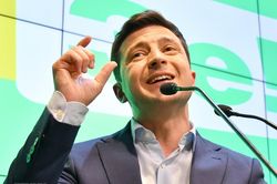Người dân Ukraine yêu cầu Tổng thống công bố nội dung điện đàm với Nga