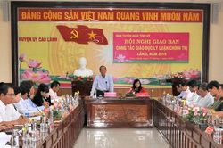 Tiếp tục tổ chức tốt việc triển khai, quán triệt các chỉ thị, nghị quyết của Trung ương