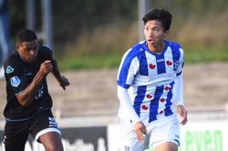 Đoàn Văn Hậu gây ấn tượng trong lần đầu đá đủ 90 phút ở Heerenveen