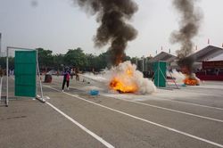 Những khoảnh khắc xử lý nhanh trong cuộc thi chữa cháy