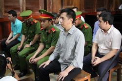Vụ án VN Pharma: Nguyễn Minh Hùng bị tuyên phạt 17 năm tù