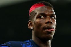 'Pogba là đứa trẻ rắc rối của Man United'