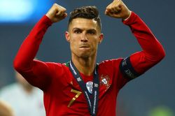 Ronaldo lên kế hoạch cho ngày giã từ sân cỏ