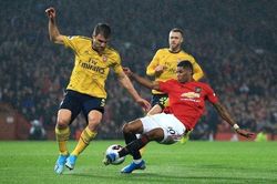 Man United và Arsenal bất phân thắng bại