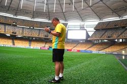 Nhớ lại cuộc đọ trí của 2 ông Tan - Park trên sân Bukit Jalil