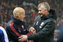 Để hòa Arsenal, Solskjaer lập kỷ lục tệ nhất lịch sử M.U