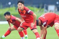 CĐV Việt Nam bày tỏ sự tiếc nuối về chấn thương của Xuân Trường