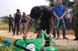 Thực nghiệm hiện trường vụ sát hại nam sinh chạy Grabbike cướp xe