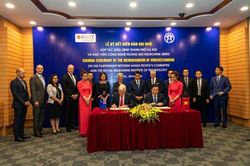 Hà Nội và Đại học RMIT vừa ký Biên bản ghi nhớ hợp tác