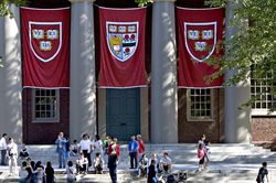 Đại học Harvard thắng vụ kiện 'chèn ép ứng viên gốc Á'