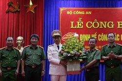 Trao quyết định bổ nhiệm 2 tân Giám đốc Công an tỉnh